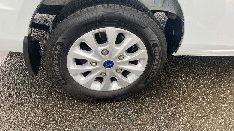 Ford Transit Custom 300 L2 Diesel Fwd 2.0 EcoBlue 170ps Low Roof D/Cab Limited Van Auto